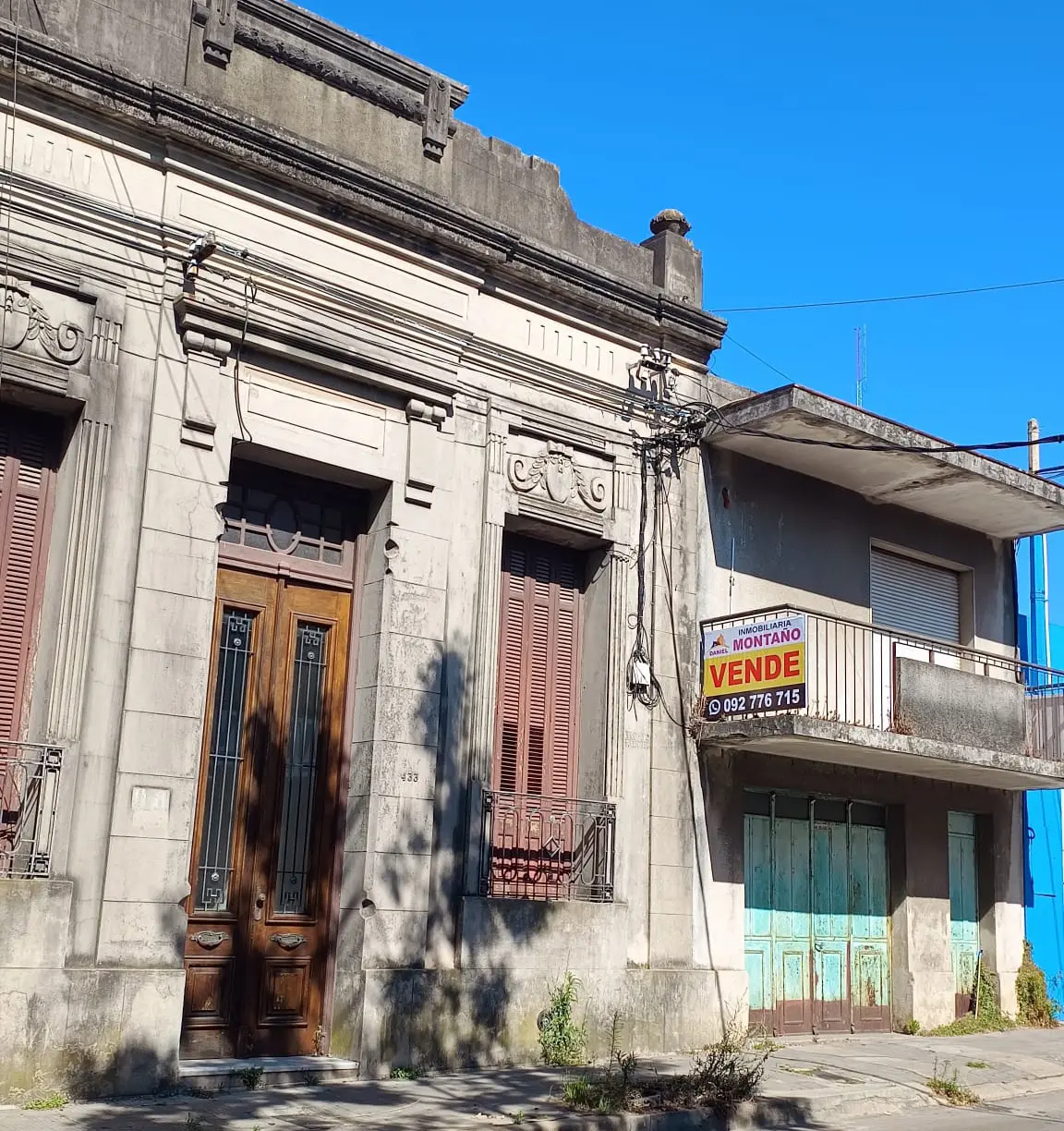 Oportunidad en Pleno Centro: Casa de 3 Dormitorios con Garaje y Fondo a Pasos de Plaza 33